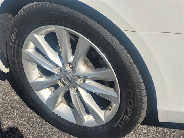 2011 Lexus ES 350 photo 4