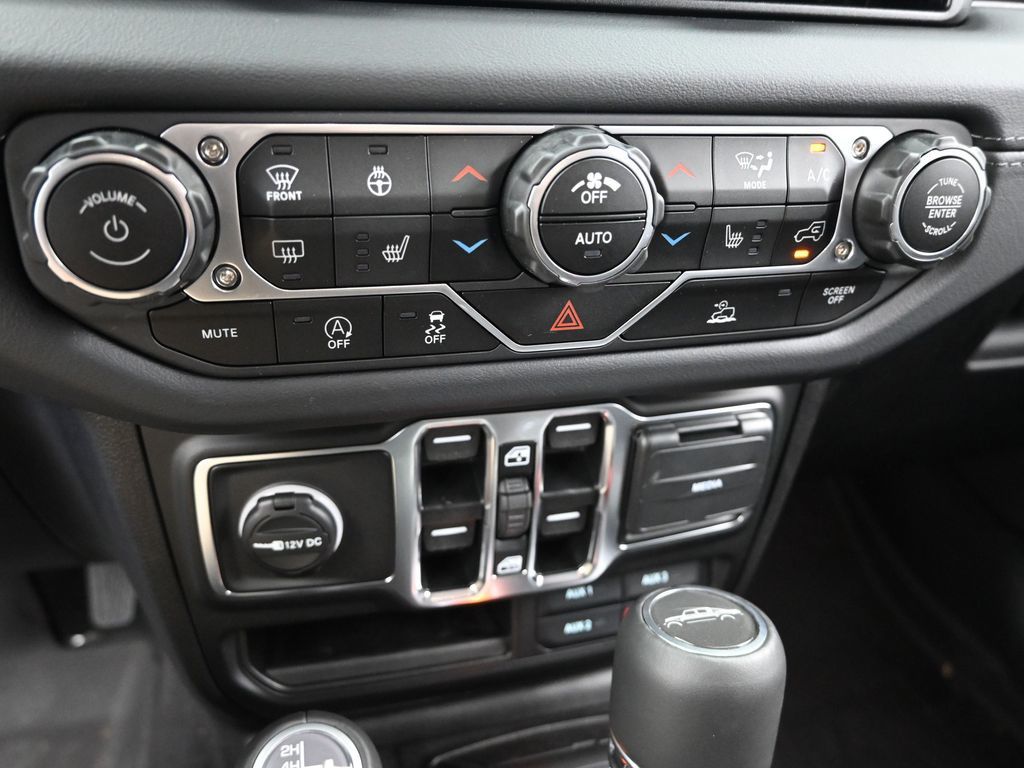 2025 Jeep Gladiator Sport photo 13
