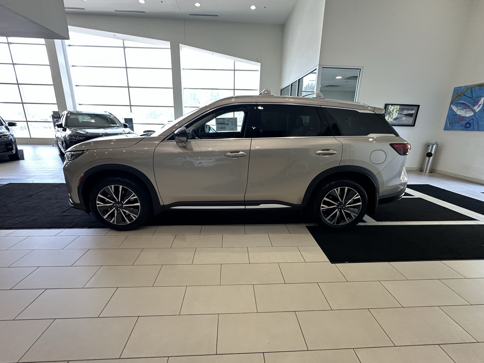 2026 Infiniti QX60 Luxe photo 4