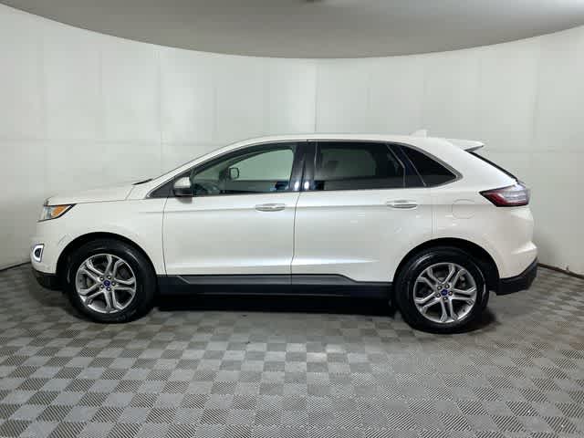 2016 Ford Edge Titanium photo 4