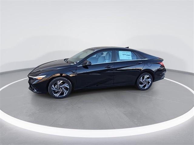 2025 Hyundai Elantra Hybrid Limited photo 4
