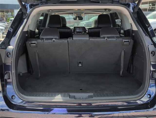 2022 Toyota Highlander XLE photo 10