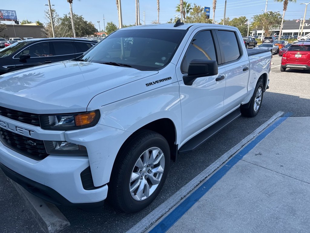 2022 Chevrolet Silverado 1500 Custom photo 2