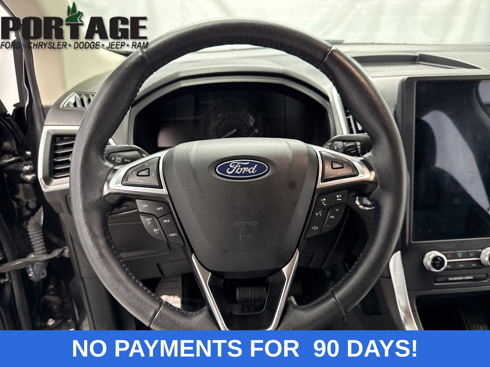 2024 Ford Edge Titanium photo 14
