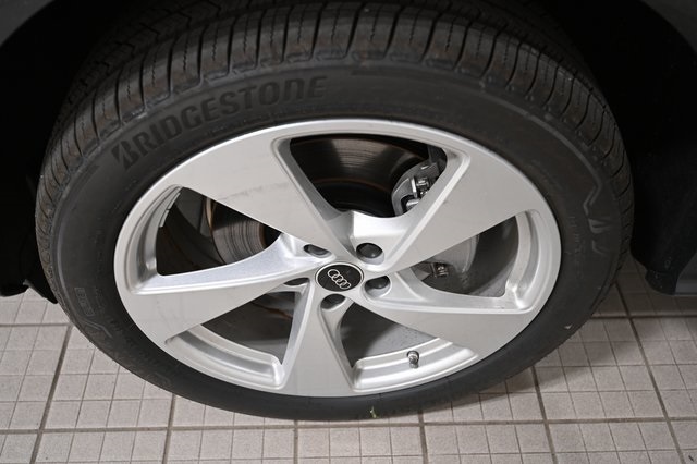 2025 Audi Q5 2.0T Premium Plus photo 15