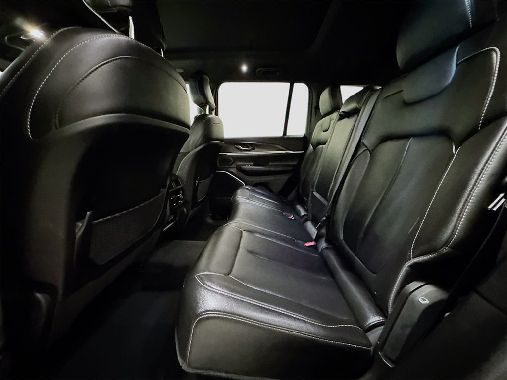 2024 Jeep Cherokee Limited 4xe photo 13