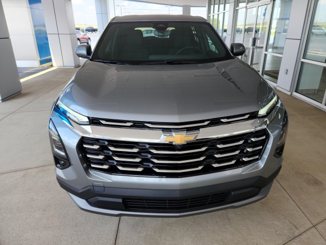 2026 Chevrolet Equinox LT photo 3