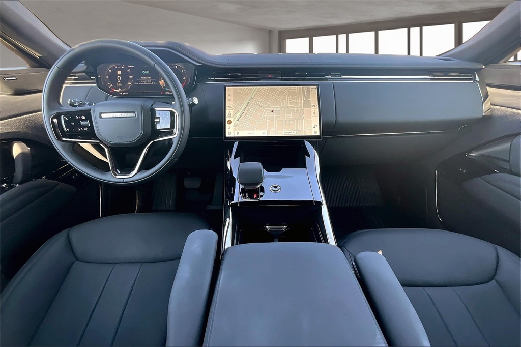 2025 Land Rover Range Rover Sport SE photo 15