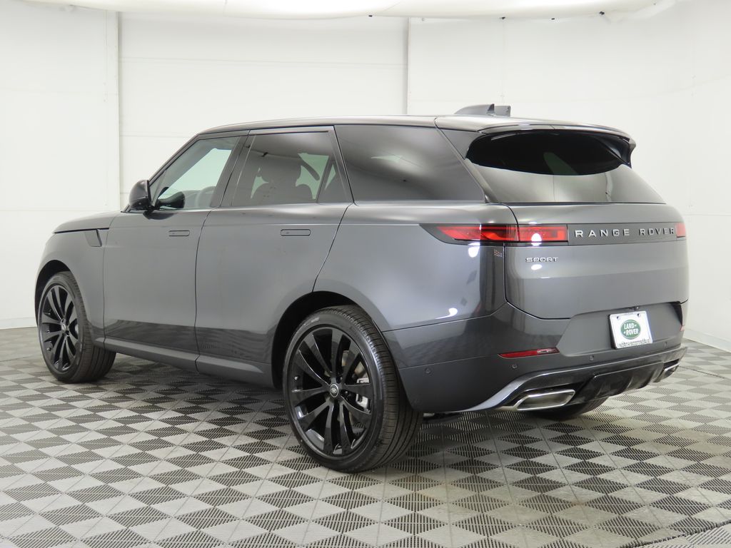 2025 Land Rover Range Rover Sport SE photo 4