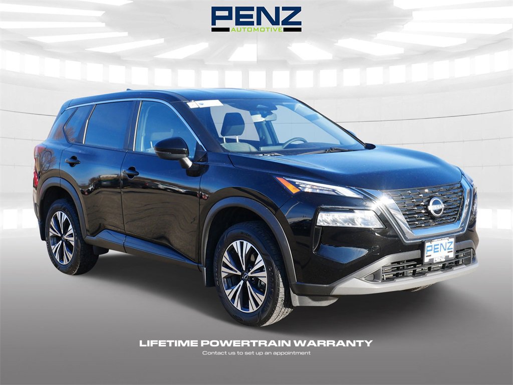 2022 Nissan Rogue SV's photo