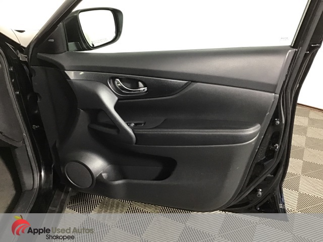 2015 Nissan Rogue SL photo 20