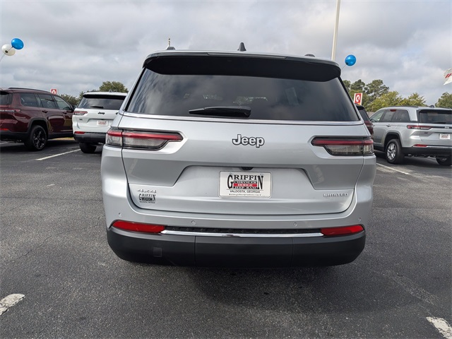 2025 Jeep Grand Cherokee Limited photo 4