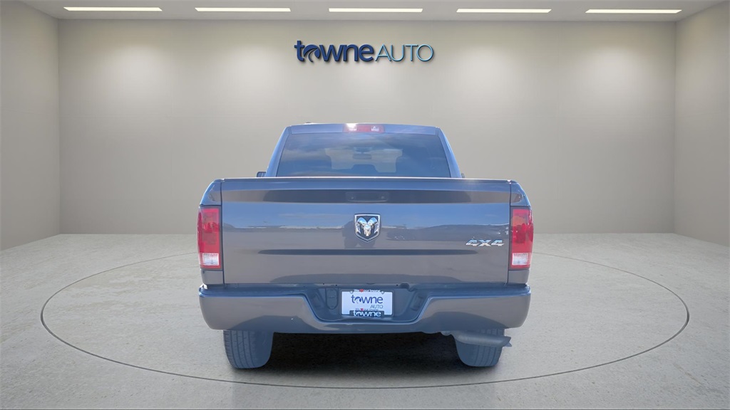 2018 Ram 1500 Express photo 3