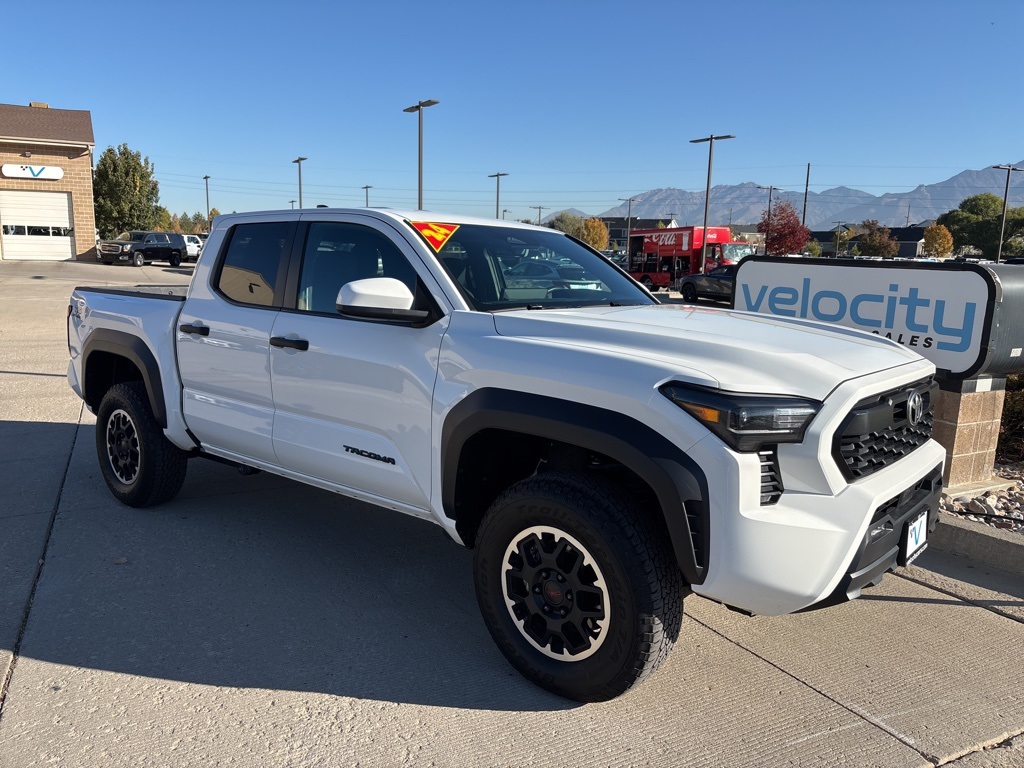 2024 Toyota Tacoma TRD Off Road's photo