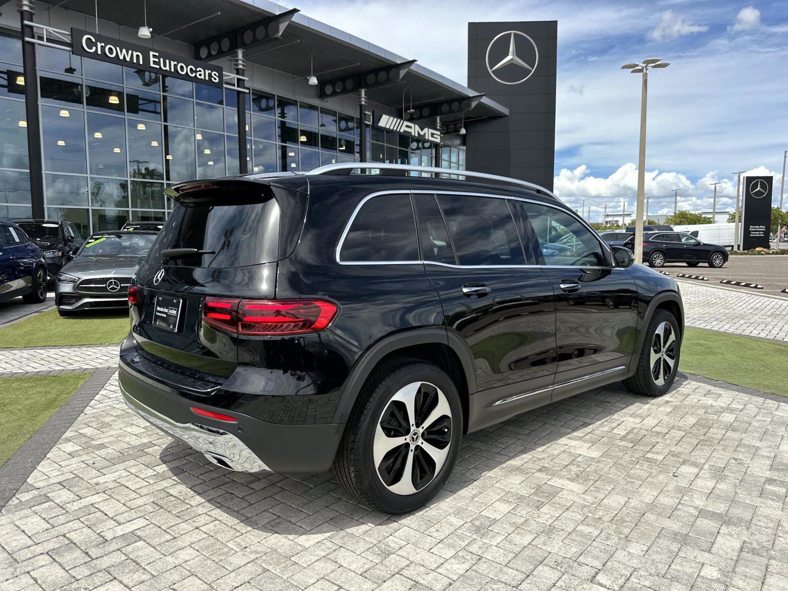 2025 Mercedes Benz GLB 250 photo 4