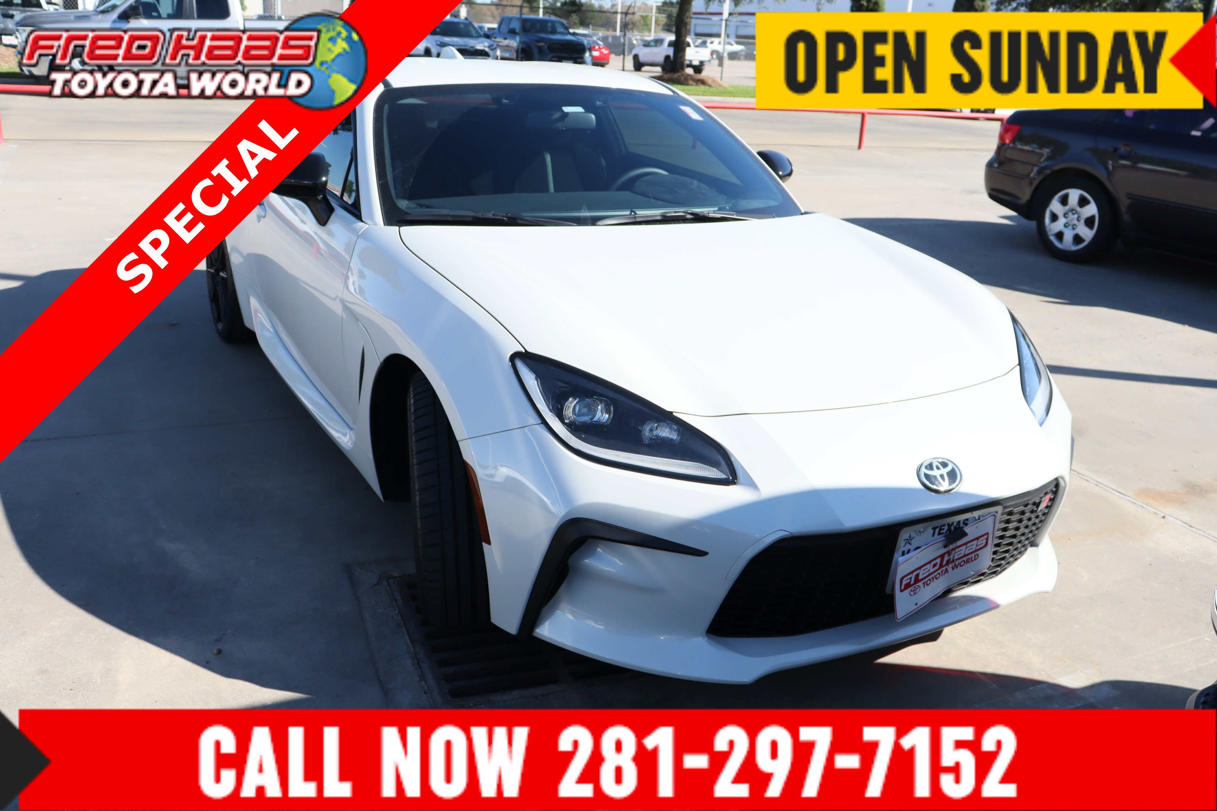 2025 Toyota GR86 Premium's photo