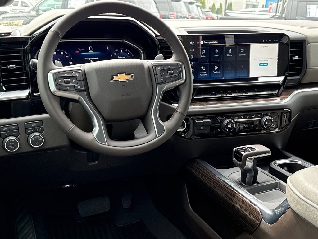 2026 Chevrolet Silverado 1500 LT photo 2