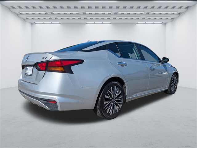 2024 Nissan Altima 2.5 SV photo 4