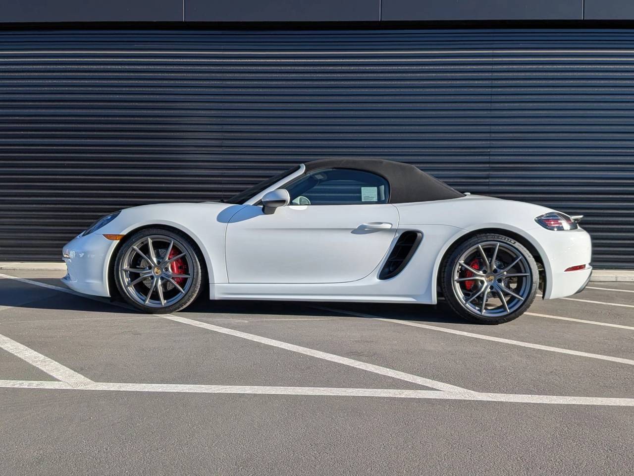 2025 Porsche Boxster S photo 2