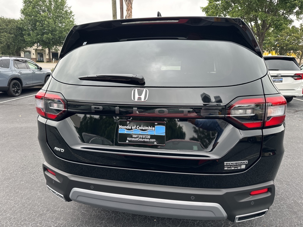 2025 Honda Pilot Touring photo 4