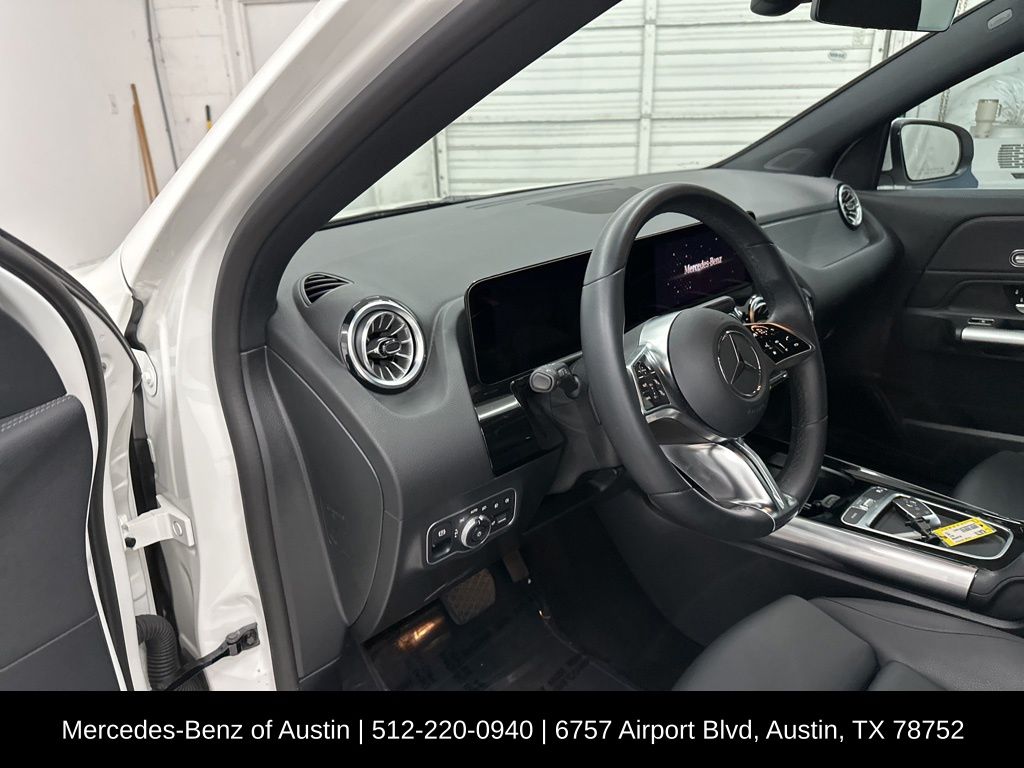 2025 Mercedes Benz GLA 250 photo 7