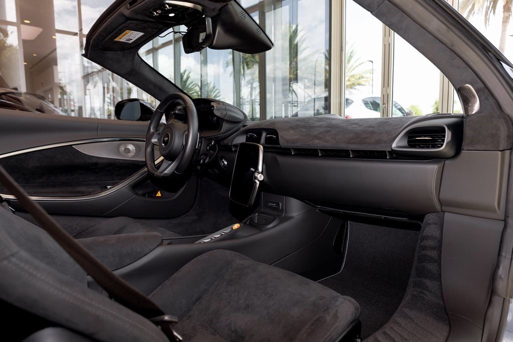 2025 Mclaren ARTURA Spider photo 28