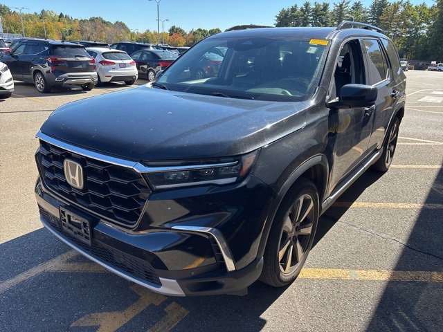 2023 Honda Pilot Touring photo 3