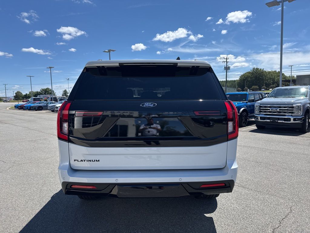 2025 Ford Expedition Platinum photo 2