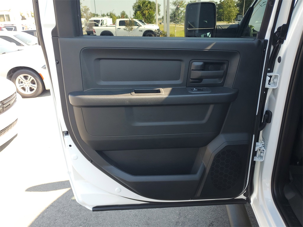 2026 Ram 2500 Tradesman photo 26