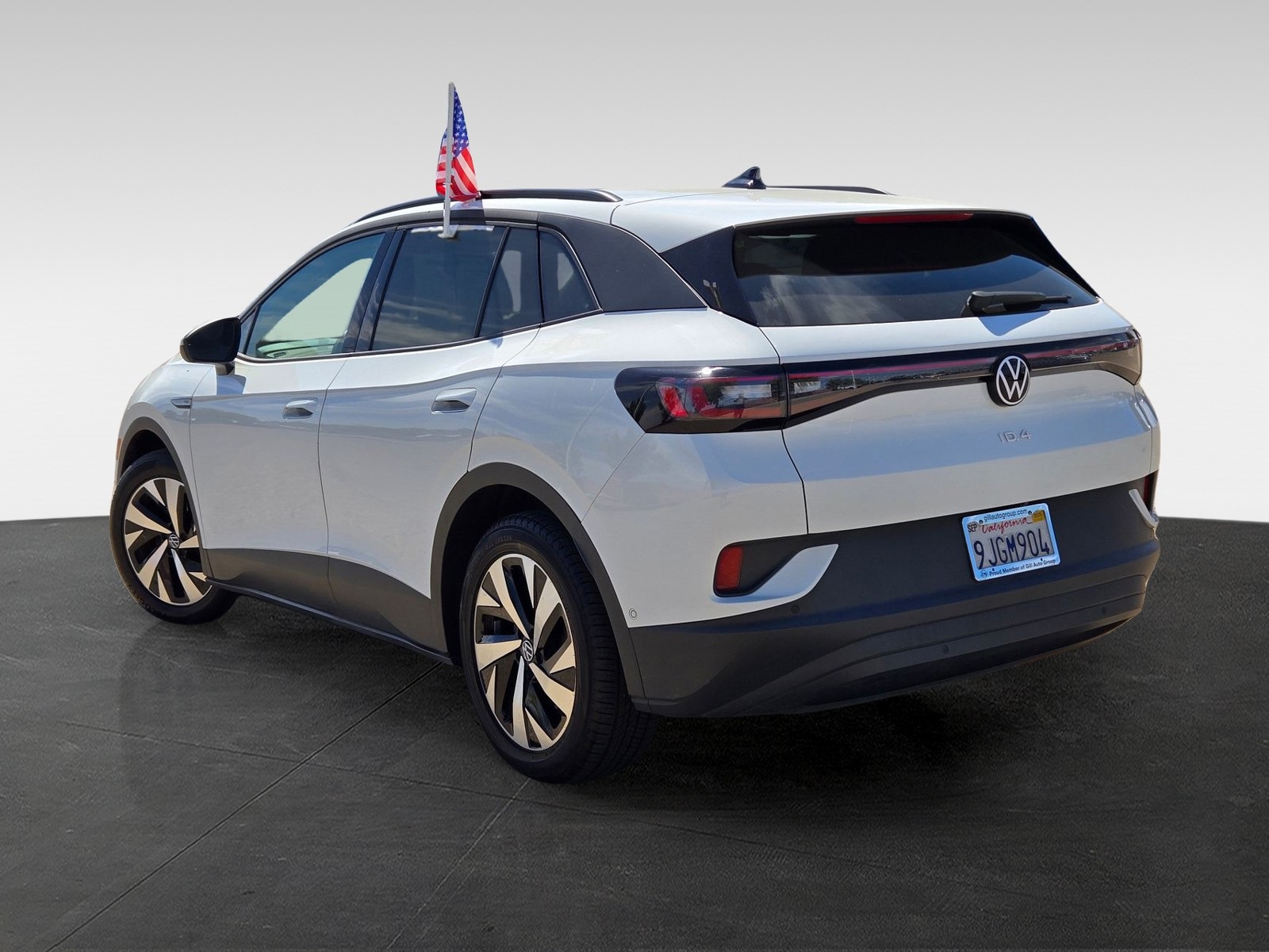 2023 Volkswagen ID.4 Pro photo 6