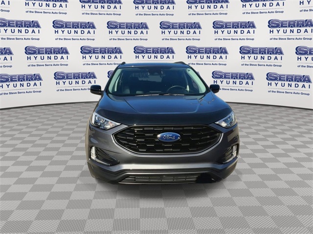 2022 Ford Edge SEL photo 4