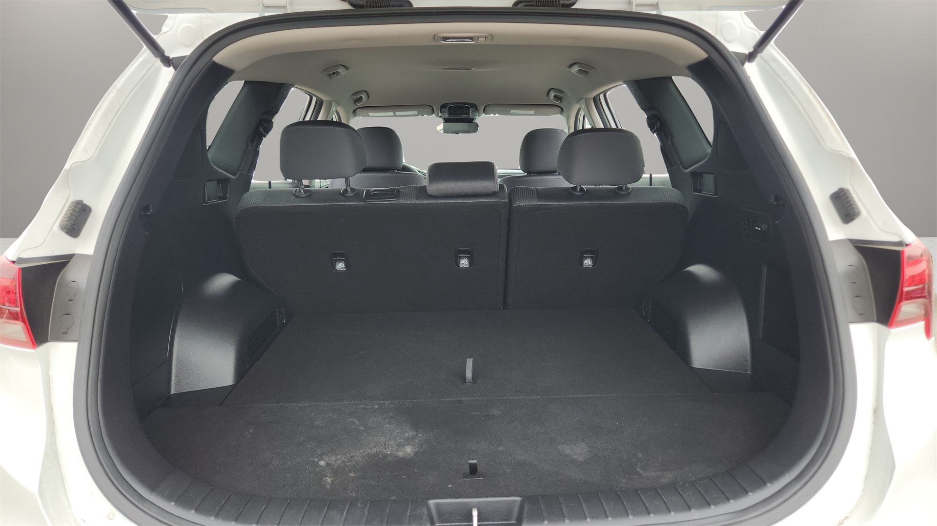 2022 Hyundai Santa Fe SEL photo 23