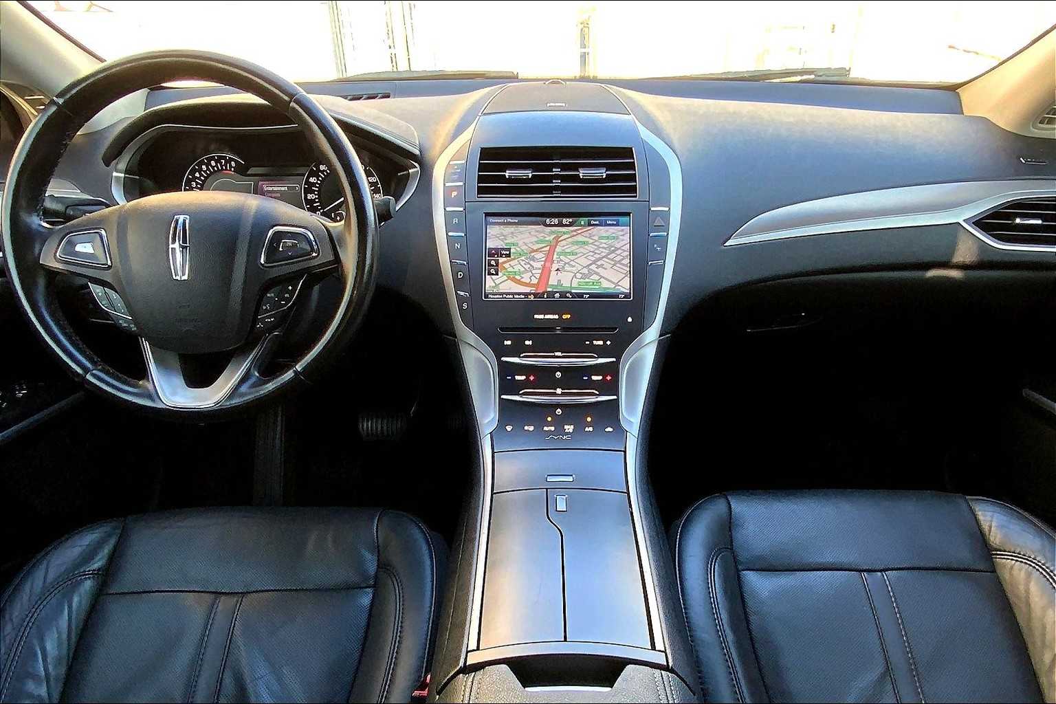 2016 Lincoln MKZ photo 5