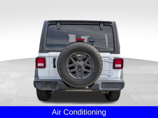 2024 Jeep Wrangler Sport S photo 4