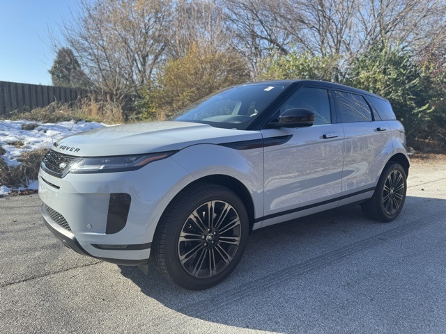 2026 Land Rover Range Rover Evoque S's photo