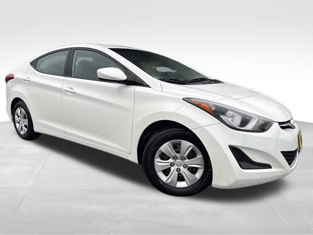 2016 Hyundai Elantra SE's photo