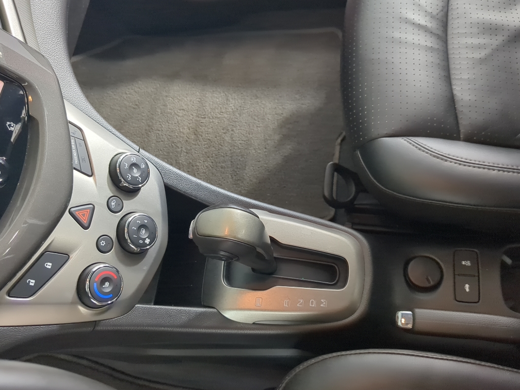 2015 Chevrolet Sonic LTZ photo 19