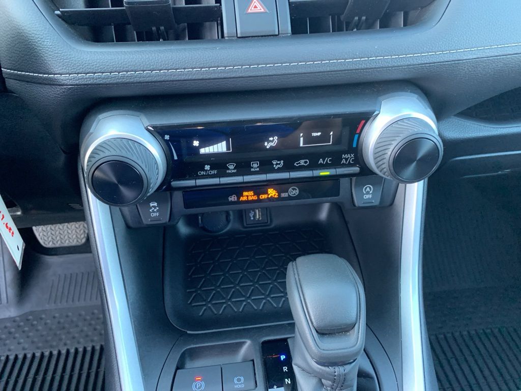 2024 Toyota RAV4 LE photo 19