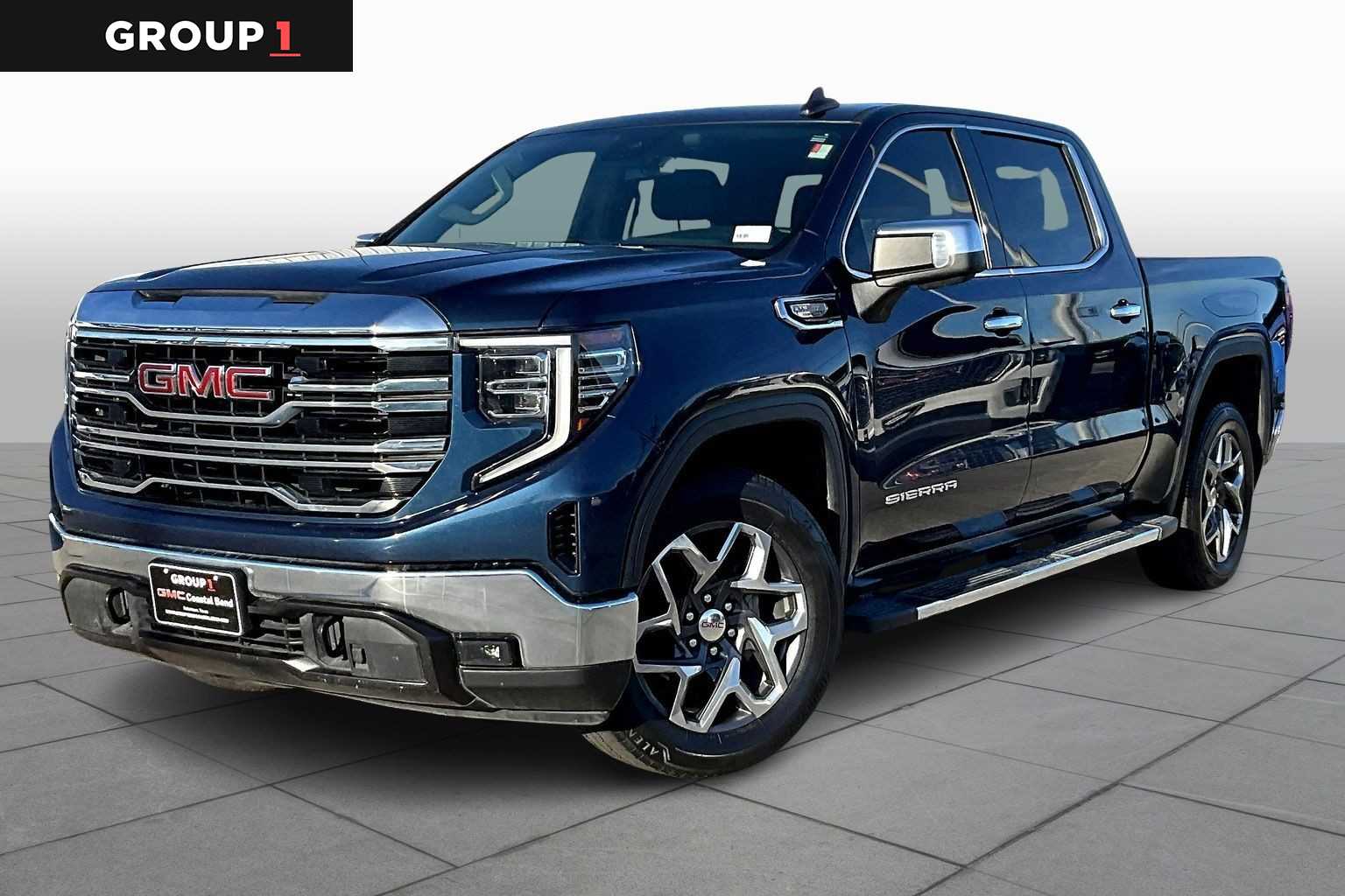 2023 GMC Sierra 1500 SLT's photo
