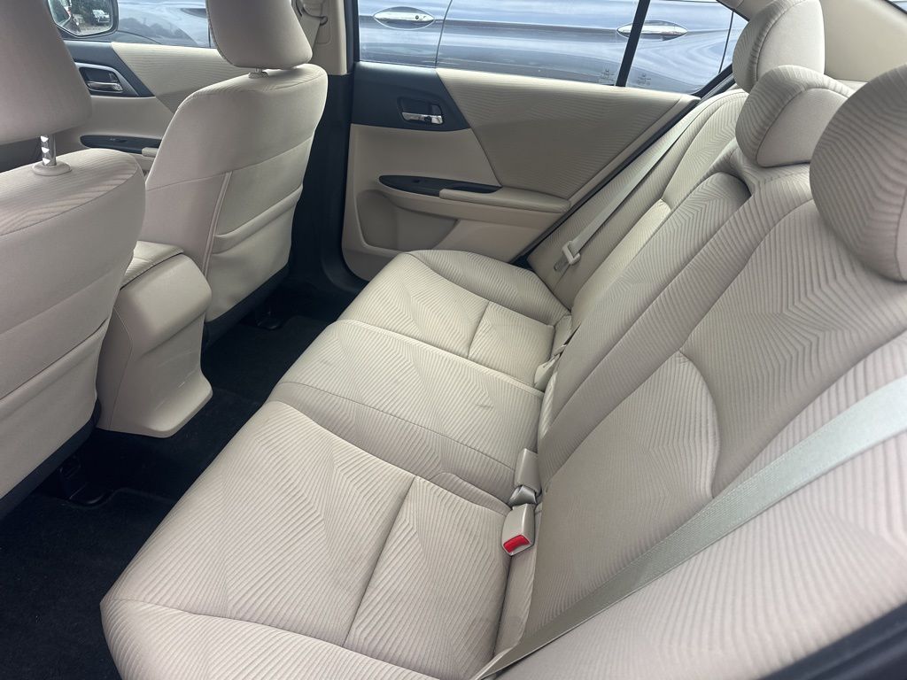 2015 Honda Accord LX photo 9