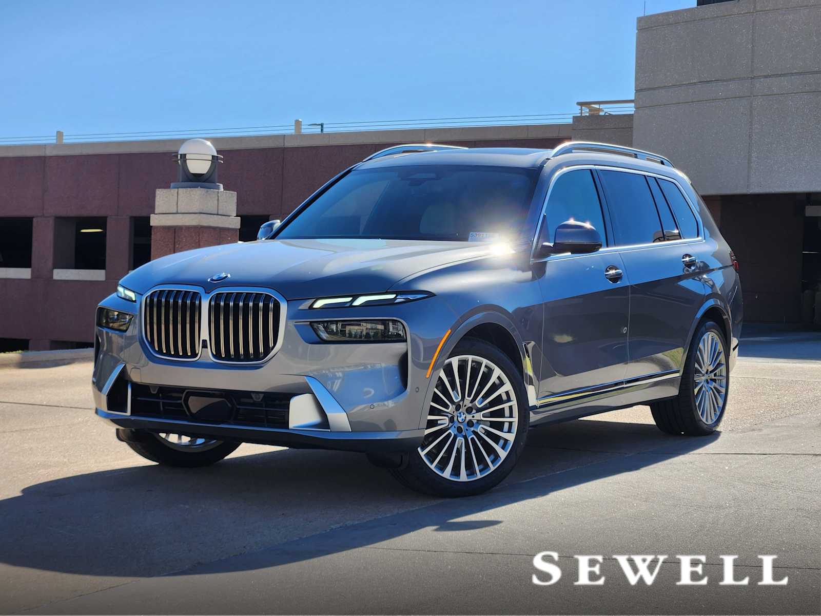 2026 BMW X7 40i's photo
