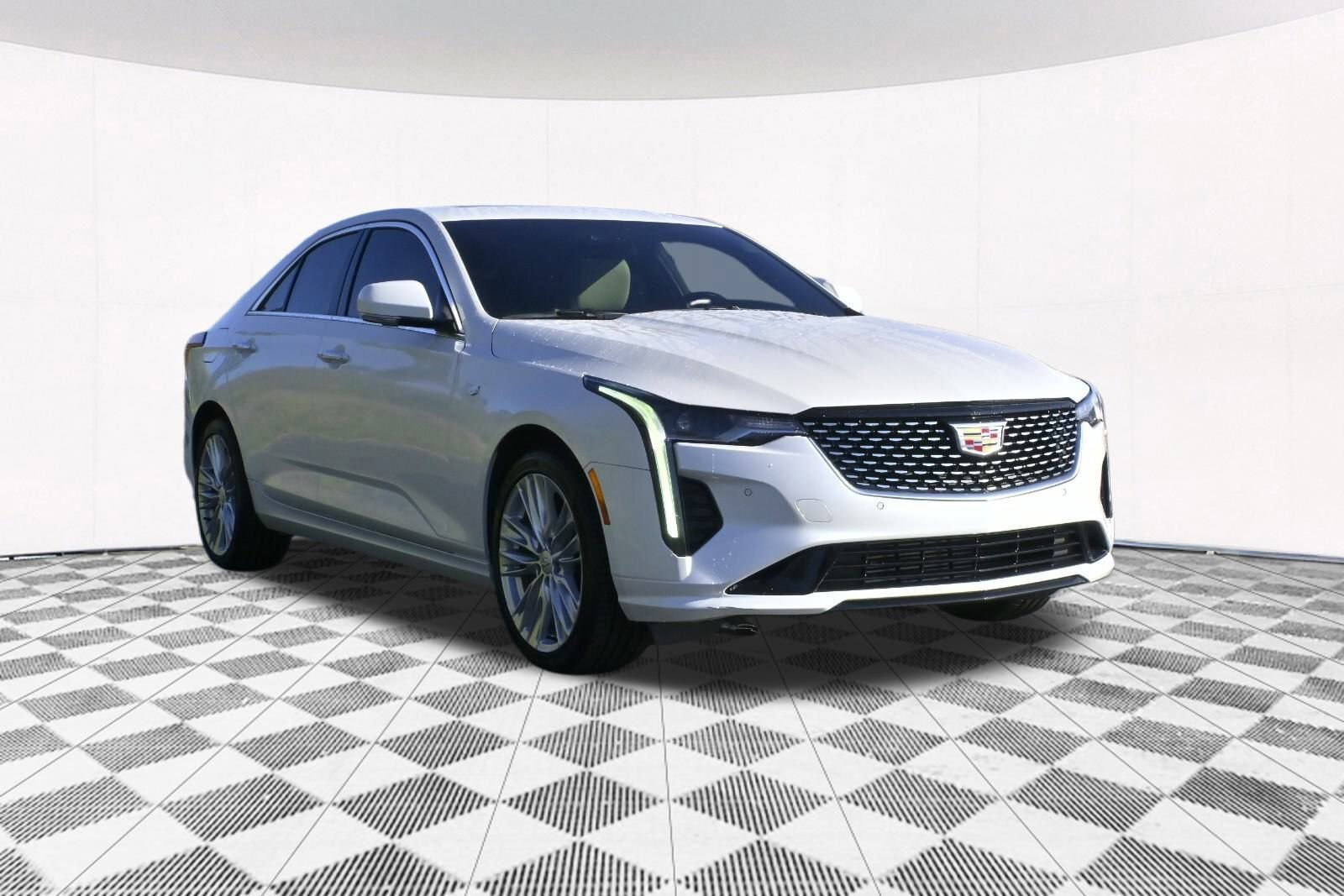 2023 Cadillac CT4 Premium Luxury photo 2