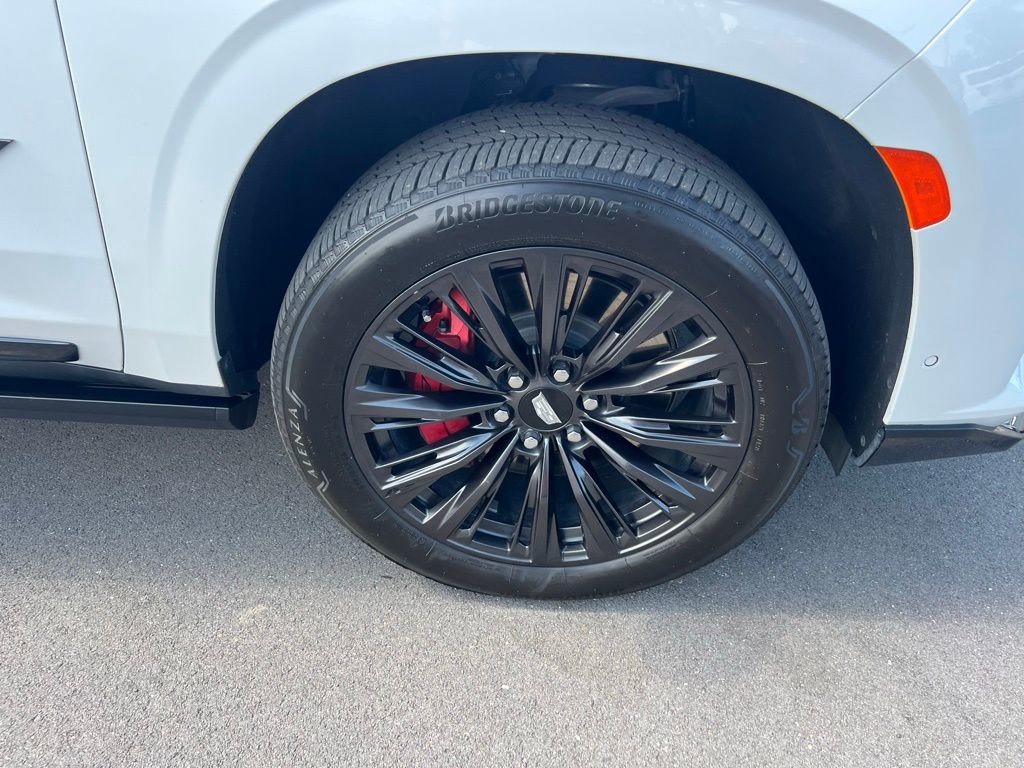 2023 Cadillac Escalade V-Series photo 10