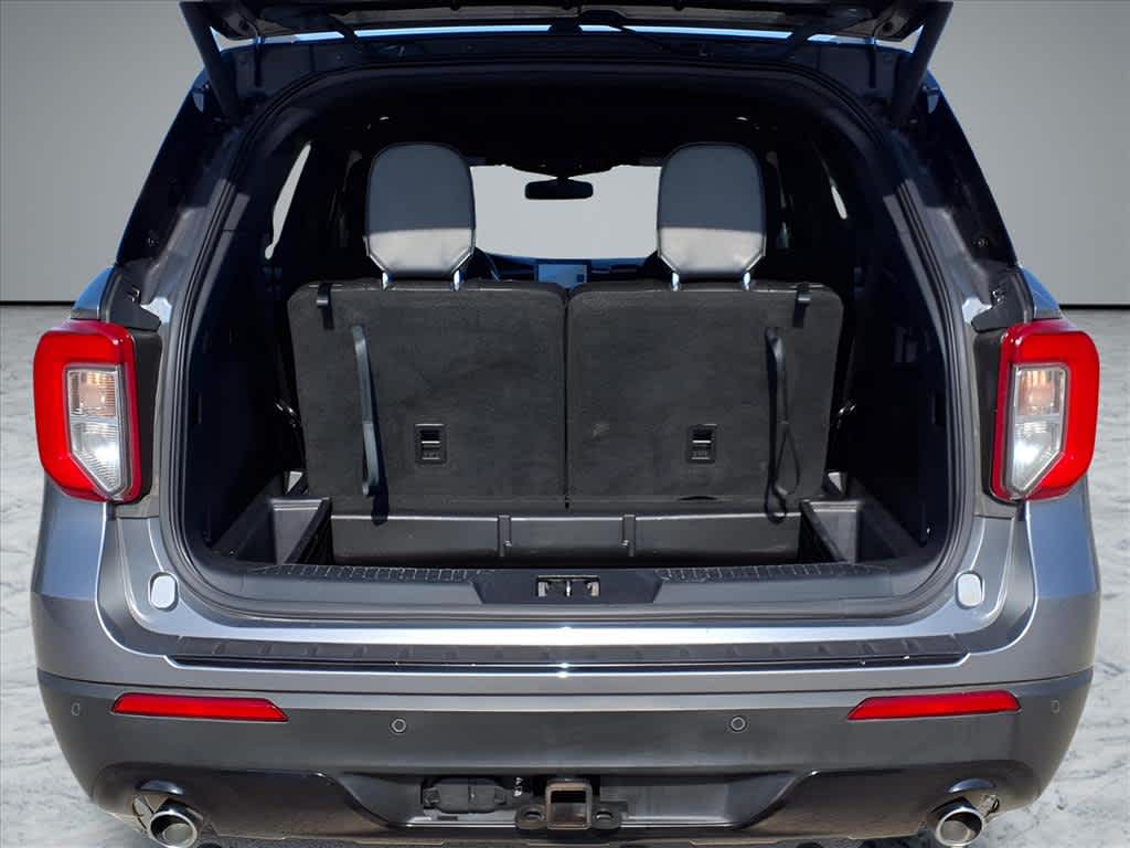 2022 Ford Explorer ST-Line photo 23