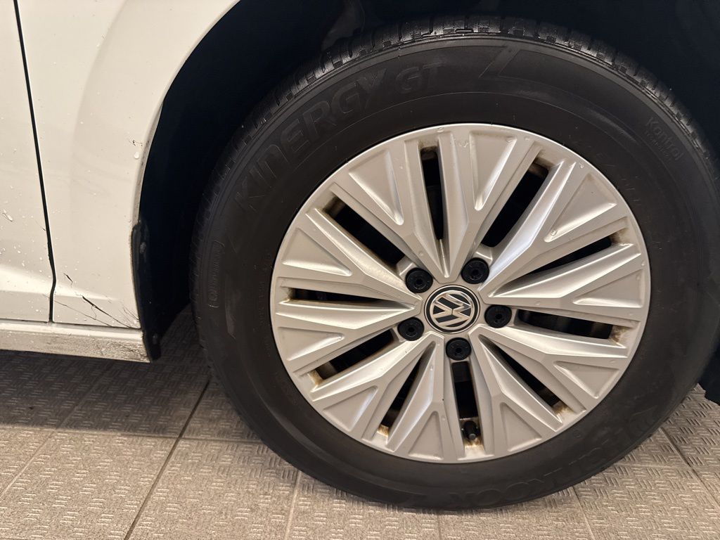2019 Volkswagen Jetta 1.4T S photo 3