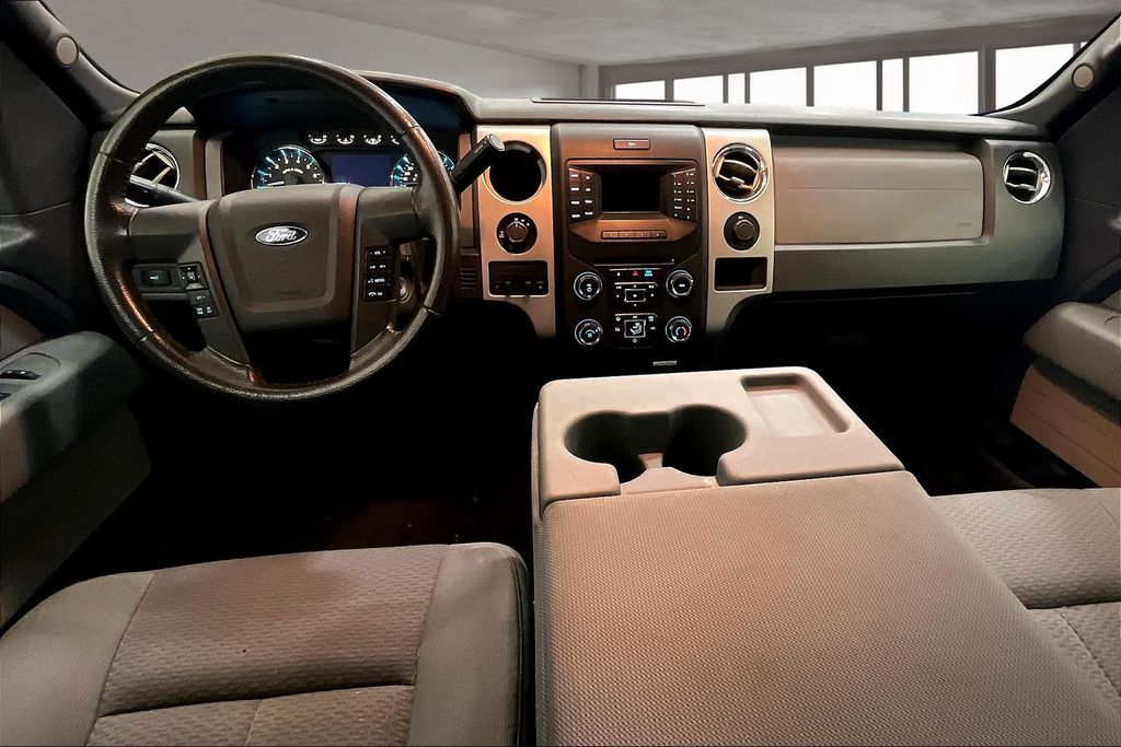 2014 Ford F-150 XLT photo 13