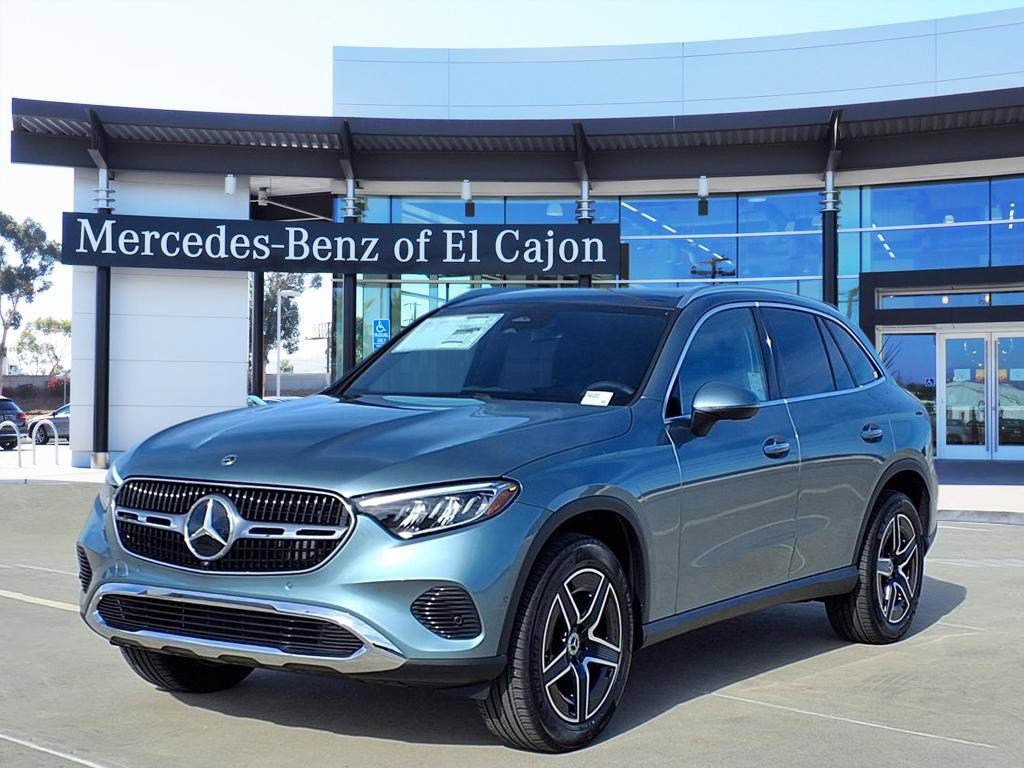 2026 Mercedes-Benz GLC Base's photo