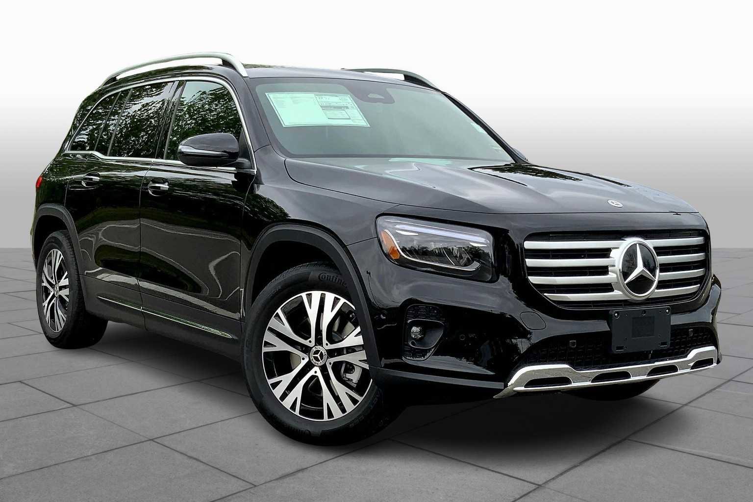 2025 Mercedes Benz GLB 250 4MATIC photo 2