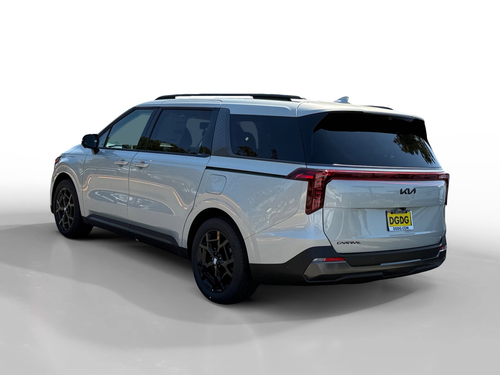 2025 Kia Carnival SX Prestige photo 2