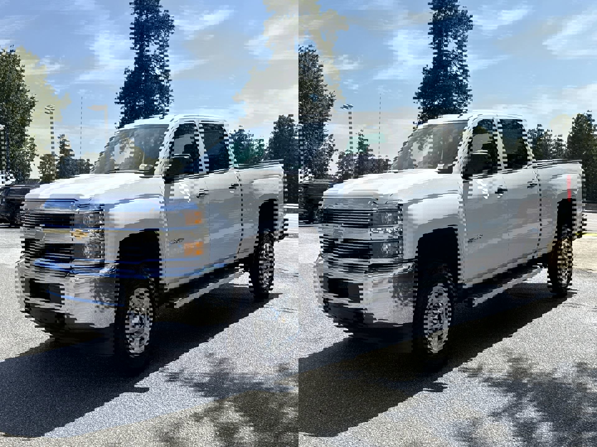 2015 Chevrolet Silverado 2500HD LT photo 4